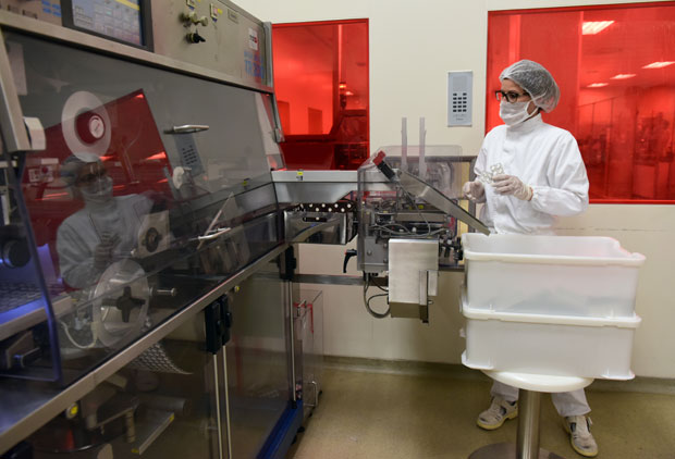 Сем респиратора, производимо све потребно у борби против вируса корона: Премијерка Брнабић у Галеници